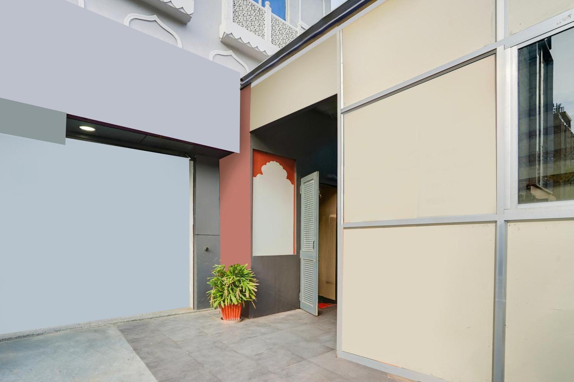 Super Hotel O Jln Marg Malviya Nagar Formerly Hotel Braj Haveli Jaipur Extérieur photo