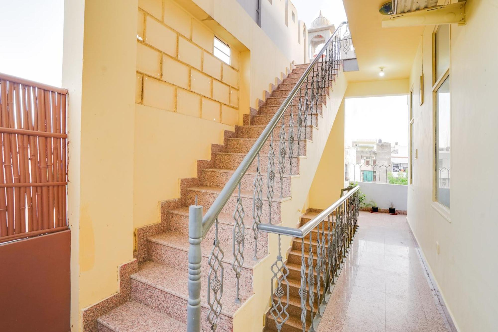Super Hotel O Jln Marg Malviya Nagar Formerly Hotel Braj Haveli Jaipur Extérieur photo